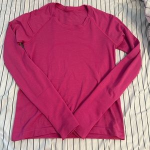 Swiftly Tech Long-Sleeve Shirt 2.0
*Race Length